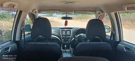 Toyota harrier slightly used image 9