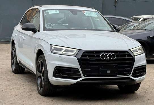 Audi Q5 Quattro S-Line White 2017 image 3