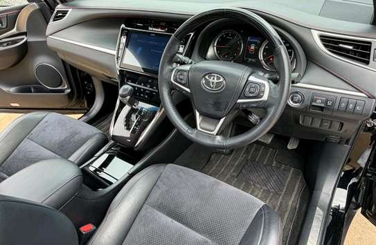 2019 Toyota harrier Turbo image 3