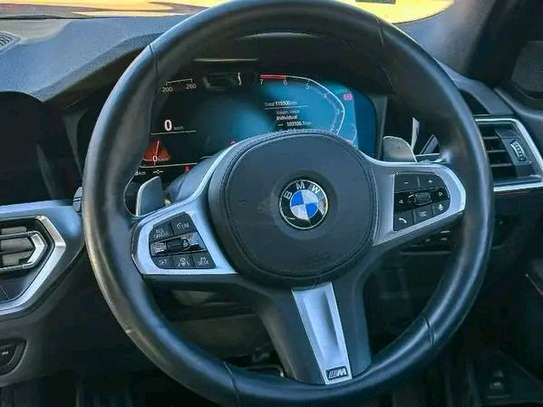 Bmw 320i image 6