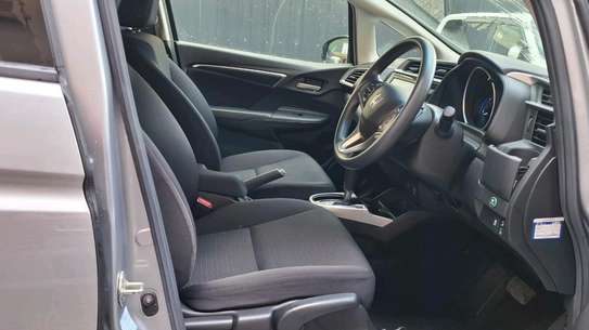 Honda Fit EX Hybrid Silver Color 2018 model fully loaded. image 8