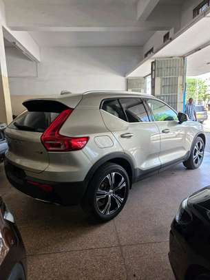 VOLVO XC40 T4  2018MODEL FULLY LOADED image 10