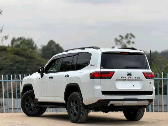 2023 Toyota LandCruiser GR SPORT image 2