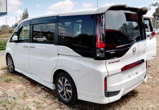 Honda spenda stepwagon image 5