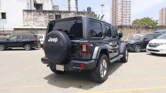 Jeep Wrangler Sahara Black 2019 image 4