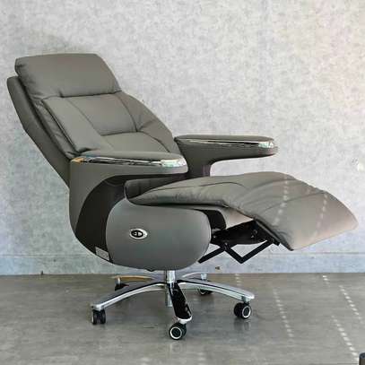 Office Chairs;CEO Executive Office Chair  In Nyakoe image 2