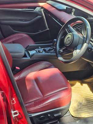 Mazda 3 image 5