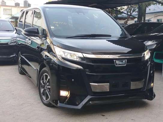 Toyota Noah WXB Black 2018 image 2