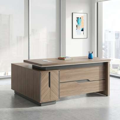 1.6 M L Shape Executive Office Desk image 5