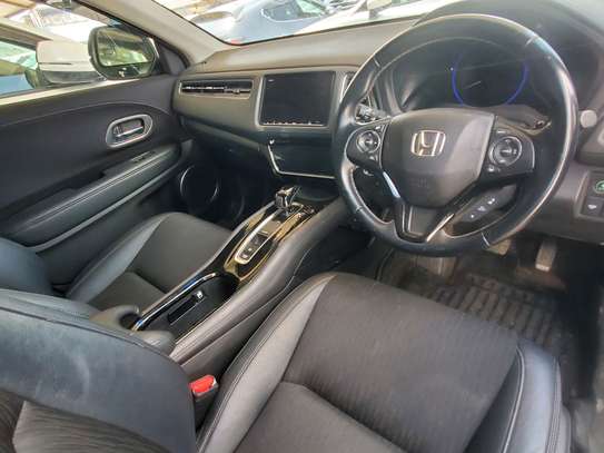 Honda vezel image 6