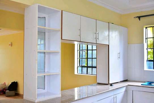 Bungalow for sale image 2