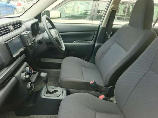 Toyota succeed 2020 image 6