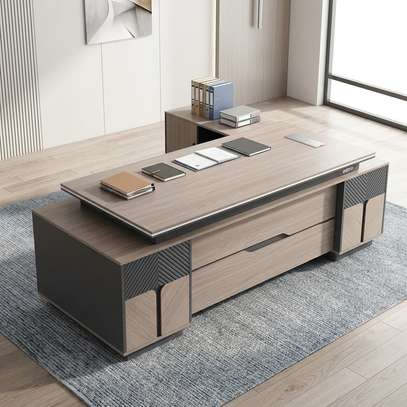 2.4m Executive Office Desk image 3