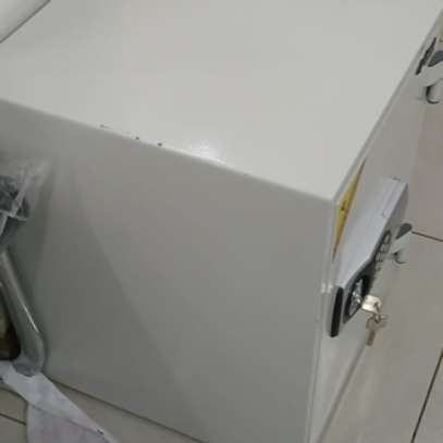 Fireproof Safe; 50 Kgs Diplomat Fireproof Safe in Ogembo image 4