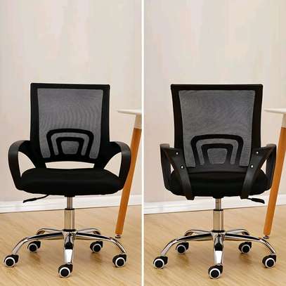 Low Back Clerical Chair image 3