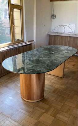 Modern Dining image 2