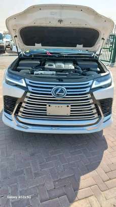 Lexus LX600 2023 White Fully loaded image 3