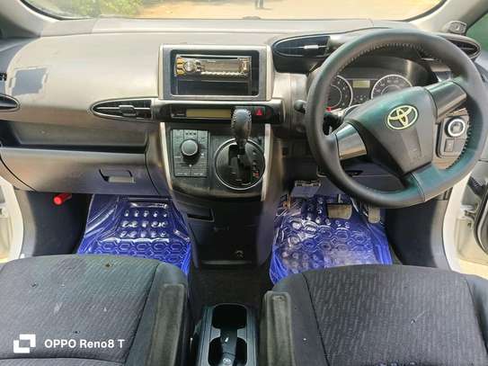 TOYOTA AURIS.. 2007 MODEL. image 13