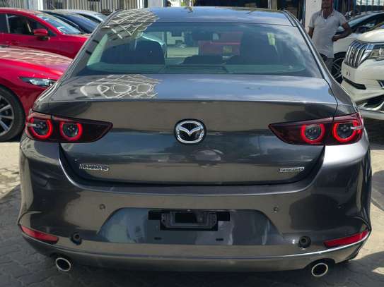 MAZDA 3 DIESEL SEDAN 2019 image 3