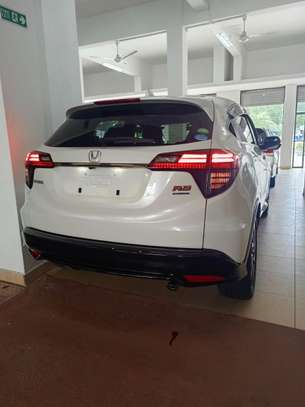 Honda vezel 2018 model image 10