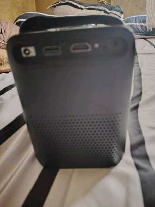 Porodo Lifestyle Full HD Portable Projector image 4