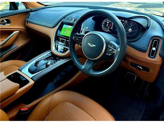 2022 ASTON MARTIN DBX BASE GRADE image 8