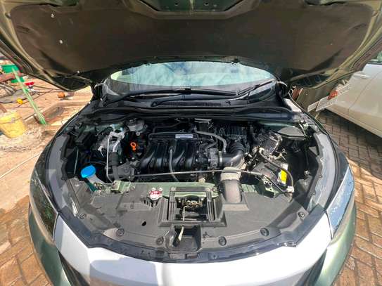 Honda vezel non hybrid image 5