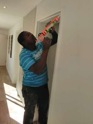 House Managers, Housekeepers, Chefs/Cooks, Estate Managers, Butlers, Chauffeurs/Drivers, Cleaners & Garden Services in Nairobi. image 6