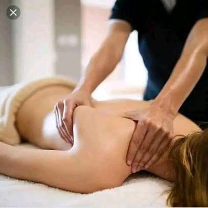 Body massage for ladies at lamu image 3