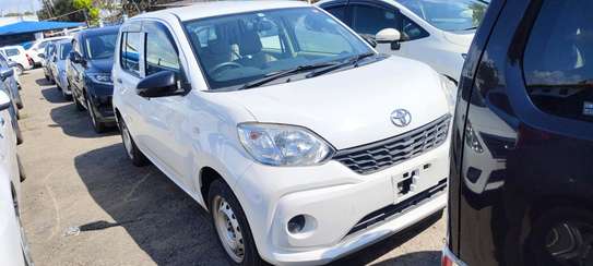 Toyota Passo White 2018 2wd image 8