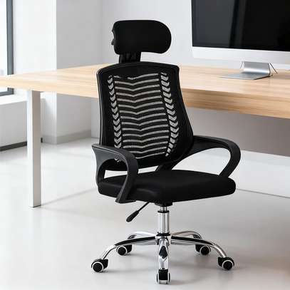 Ergonomic Swivel Office Chair image 5