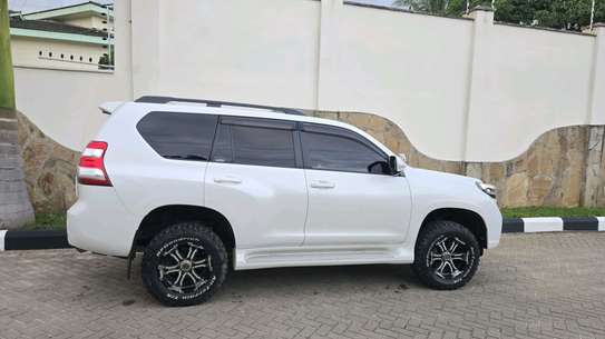 Toyota land Cruiser Prado TX petrol 2015 image 4