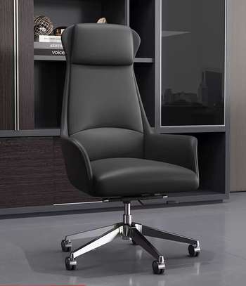 Office Chair: Executive Office Leather Chair In Migori image 2