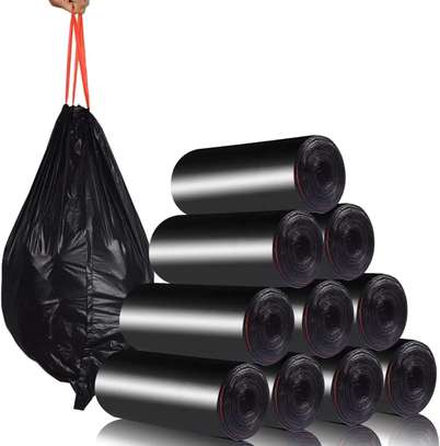 Strong Trash Bags with a drawstring image 4