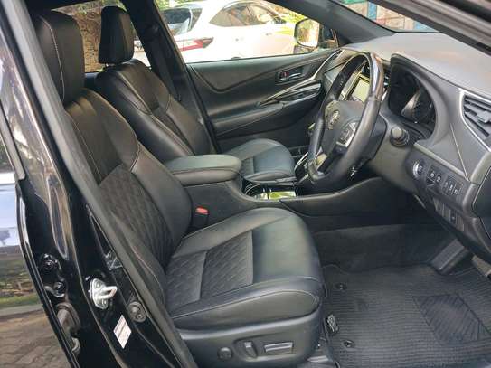 TOYOTA HARRIER 2019MODEL PREMIUM PACKAGE image 3