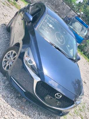 MAZDA 2 image 7