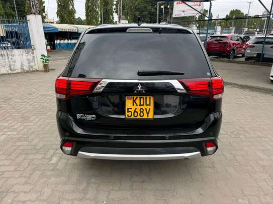 MITSUBISHI OUTLANDER 2019( WE DO HIRE PURCHASE, DEPO 1.3M) image 4