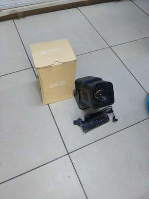 Ultra Hd Projector Hy 320 Projector With a Display image 2