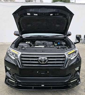 TOYOTA LANDCRUISER PRADO TX.L 2019MODEL SUNROOF DIESEL image 3