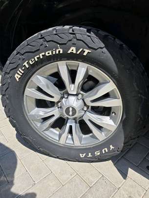 Local unit isuzu Dmax cab image 10