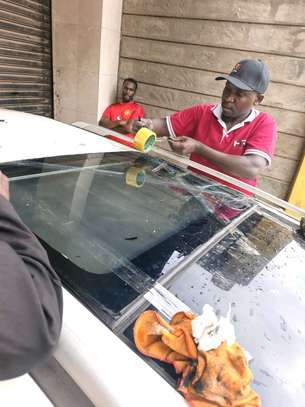 Sunroof glass replacement image 6