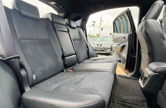 2019 Toyota harrier Turbo image 6
