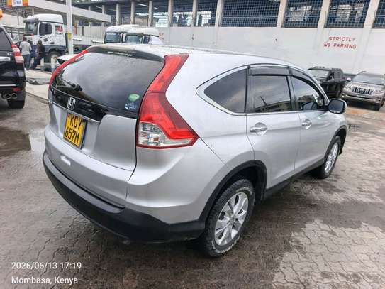 HONDA CR-V 2012MODEL FULLY LOADED image 3
