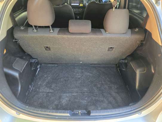 TOYOTA VITZ 2018MODEL 1300CC image 4