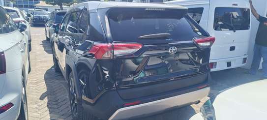 Toyota Rav4 2020 Black Sport image 9