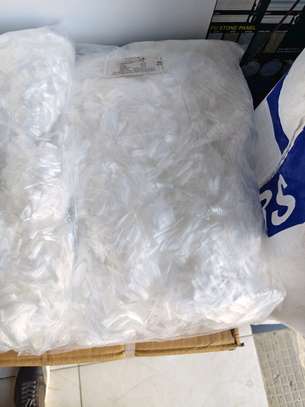 Polypropylene concrete reinforcement fibers image 3