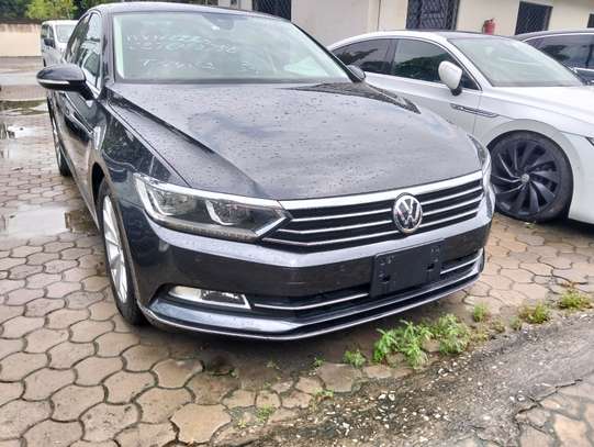 Volkswagen Passat 2018 model image 4