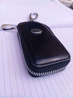 Car key case. image 4