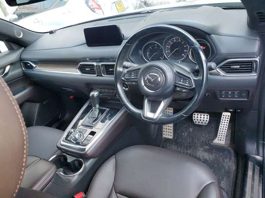 Mazda cx8 image 5