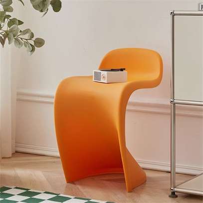 Dining Chair; Modern Plastic Dining Chair in Ogembo image 4